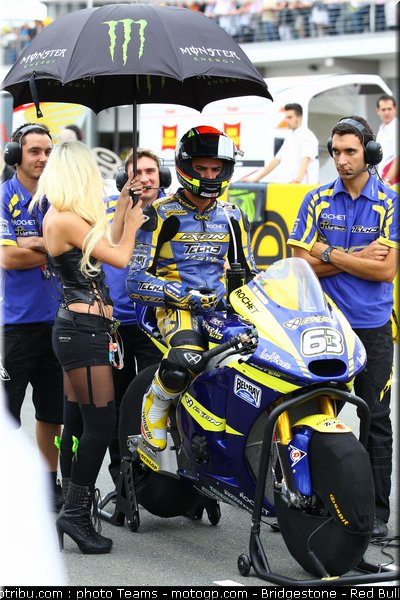 motogp_pitbabe_036_allemagne_sachsenring_2011