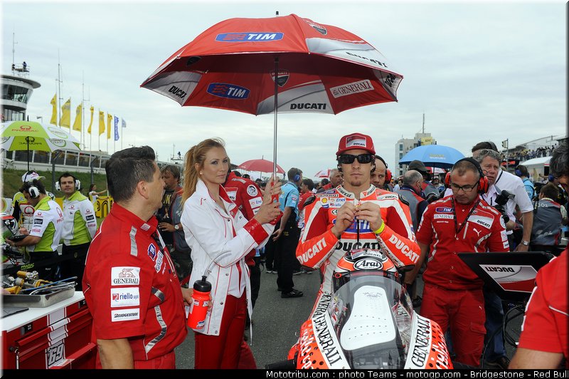 motogp_pitbabe_037_allemagne_sachsenring_2011
