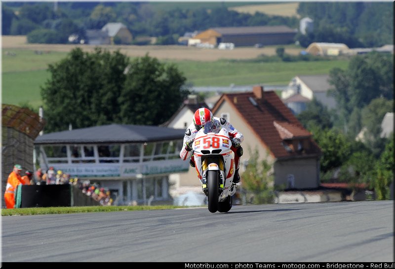 motogp_simoncelli_040_allemagne_sachsenring_2011