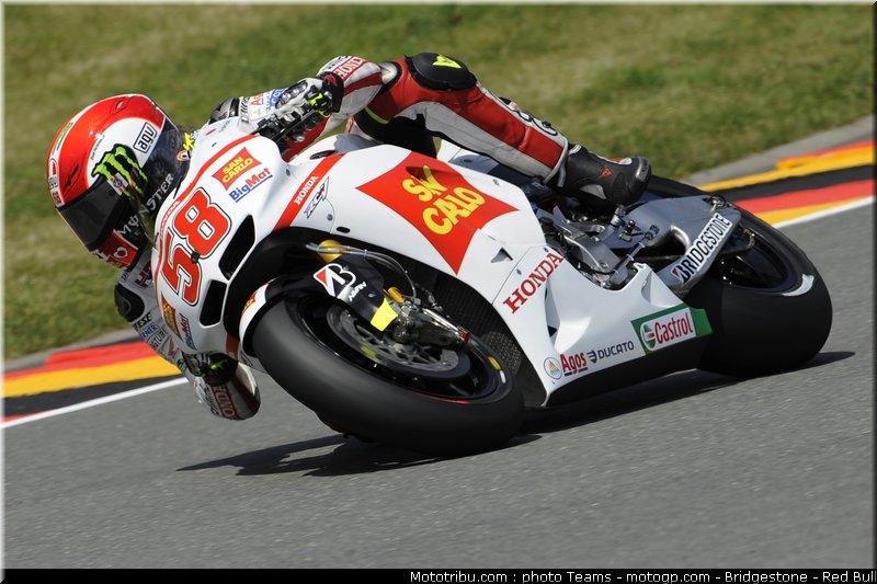 motogp_simoncelli_043_allemagne_sachsenring_2011