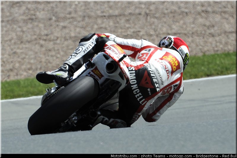 motogp_simoncelli_045_allemagne_sachsenring_2011