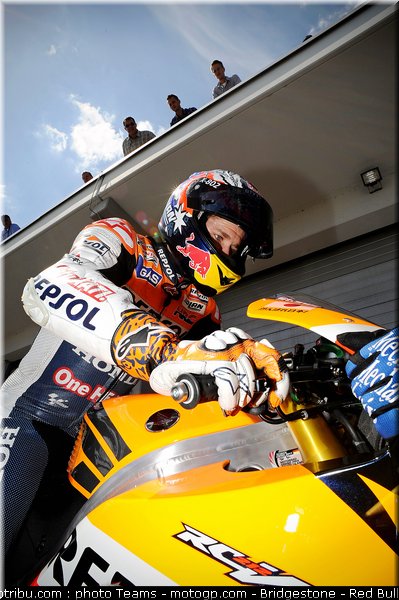 motogp_stoner_017_allemagne_sachsenring_2011