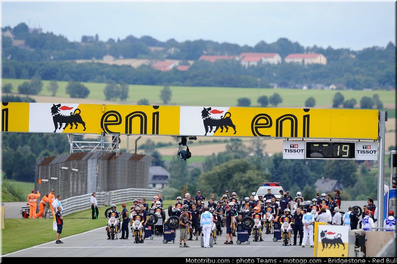 red_bull_rookie_cup_005_allemagne_sachsenring_2011
