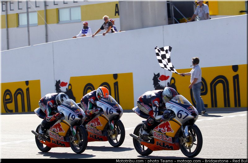 red_bull_rookie_cup_008_allemagne_sachsenring_2011