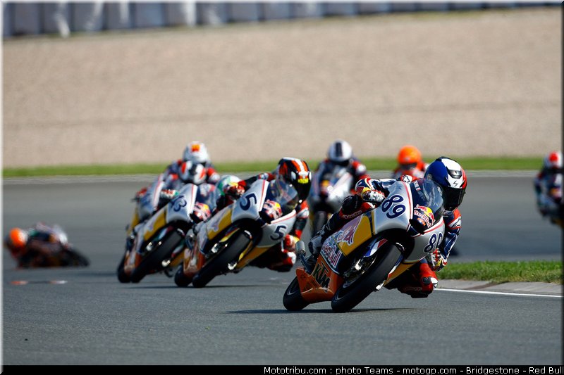 red_bull_rookie_cup_010_allemagne_sachsenring_2011