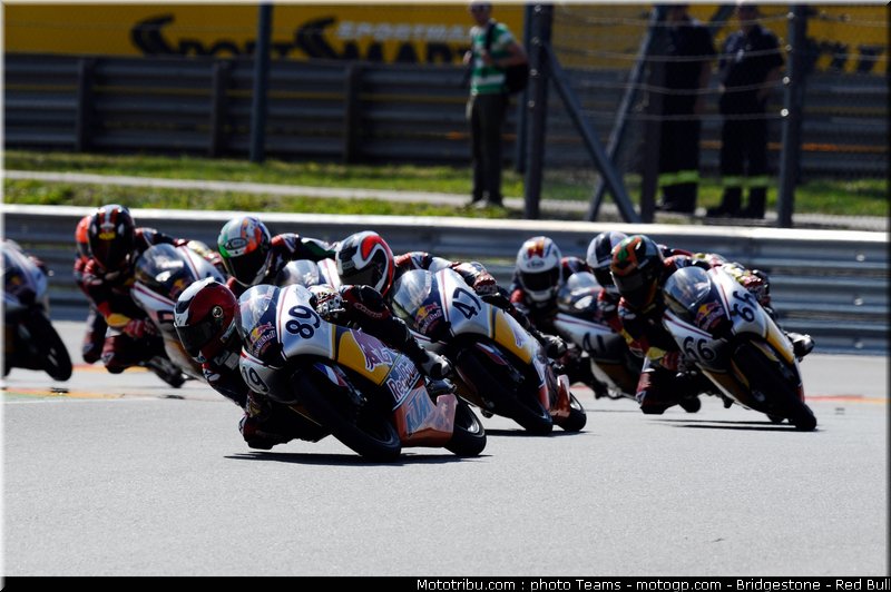 red_bull_rookie_cup_021_allemagne_sachsenring_2011