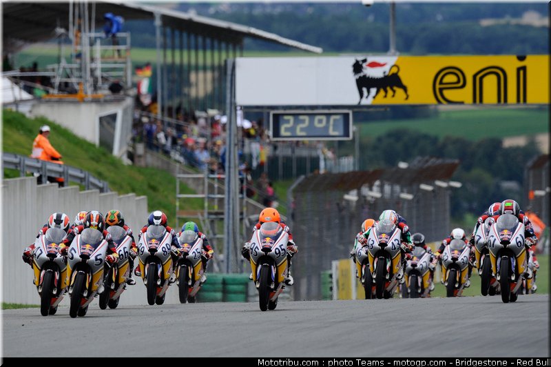 red_bull_rookie_cup_027_allemagne_sachsenring_2011