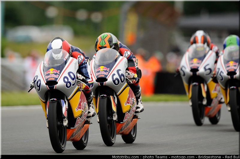 red_bull_rookie_cup_033_allemagne_sachsenring_2011