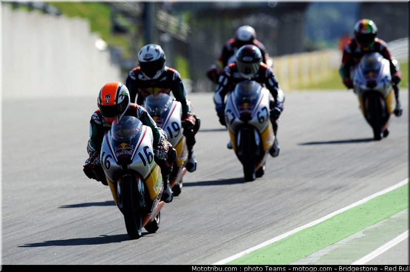 red_bull_rookie_cup_036_allemagne_sachsenring_2011