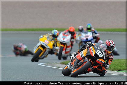 moto2_002_allemagne_sachsenring_2011.jpg