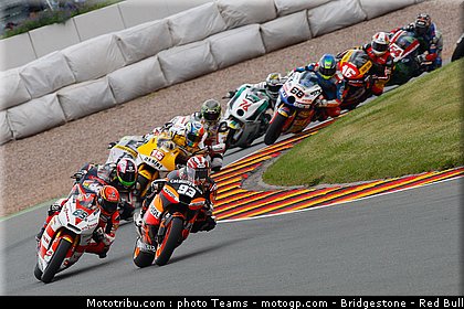 moto2_004_allemagne_sachsenring_2011.jpg