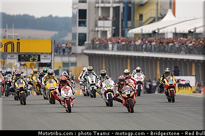 moto2_012_allemagne_sachsenring_2011.jpg