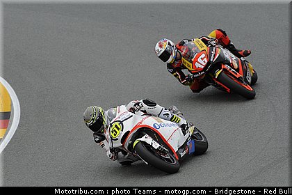 moto2_016_allemagne_sachsenring_2011.jpg