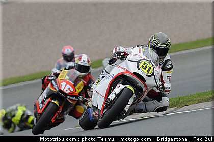 moto2_017_allemagne_sachsenring_2011.jpg