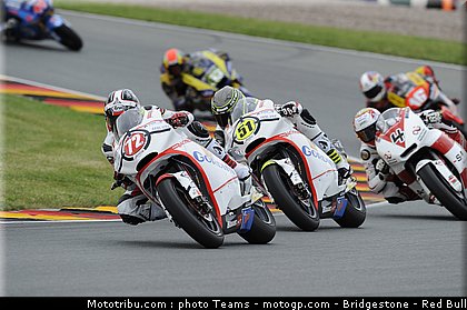 moto2_026_allemagne_sachsenring_2011.jpg