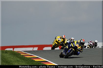 moto2_034_allemagne_sachsenring_2011.jpg