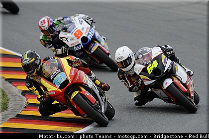 moto2_037_allemagne_sachsenring_2011.jpg