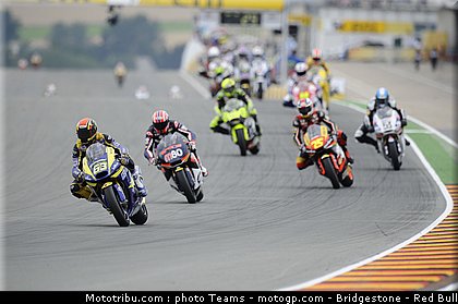 moto2_039_allemagne_sachsenring_2011.jpg