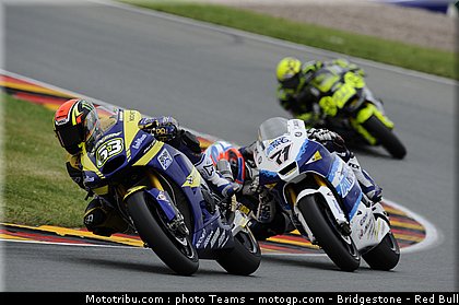 moto2_041_allemagne_sachsenring_2011.jpg