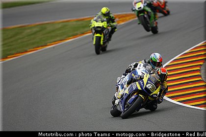 moto2_048_allemagne_sachsenring_2011.jpg