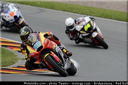 moto2_050_allemagne_sachsenring_2011.jpg