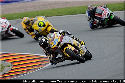 moto2_065_allemagne_sachsenring_2011.jpg