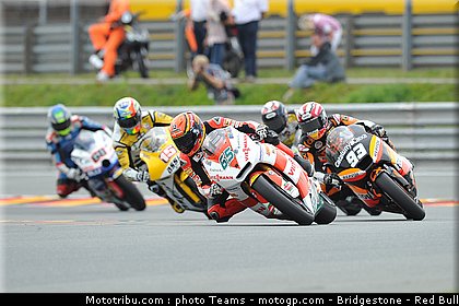 moto2_072_allemagne_sachsenring_2011.jpg