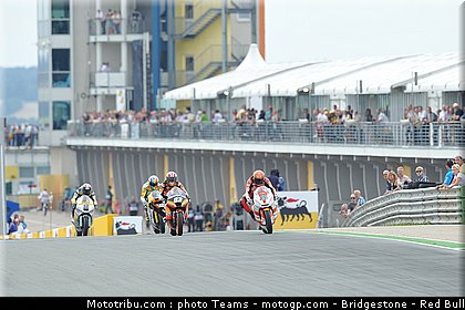 moto2_073_allemagne_sachsenring_2011.jpg