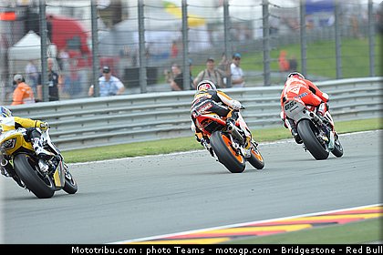 moto2_078_allemagne_sachsenring_2011.jpg