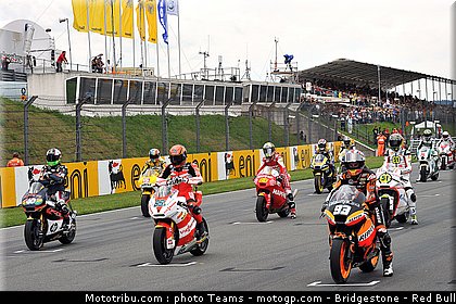 moto2_082_allemagne_sachsenring_2011.jpg