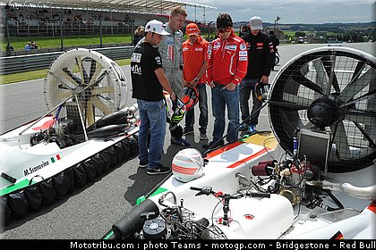 moto2_bradl_025_allemagne_sachsenring_2011.jpg