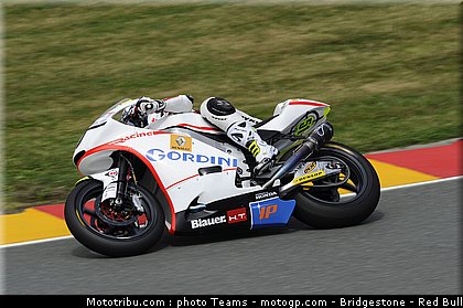 moto2_pirro_006_allemagne_sachsenring_2011.jpg