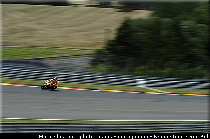 moto2_simeon_006_allemagne_sachsenring_2011.jpg