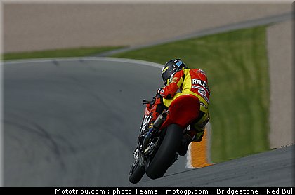 moto2_simeon_007_allemagne_sachsenring_2011.jpg
