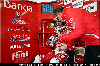 moto2_simon_002_allemagne_sachsenring_2011.jpg