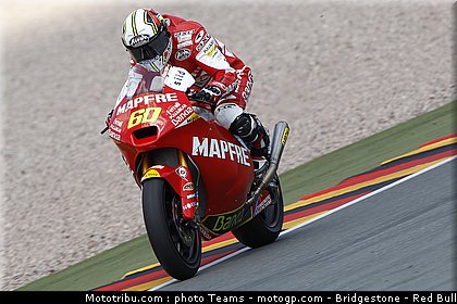 moto2_simon_006_allemagne_sachsenring_2011.jpg