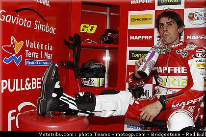 moto2_simon_008_allemagne_sachsenring_2011.jpg
