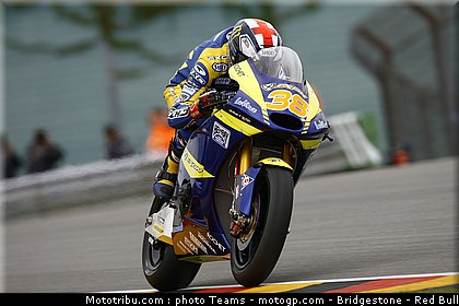 moto2_smith_003_allemagne_sachsenring_2011.jpg