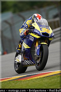moto2_smith_008_allemagne_sachsenring_2011.jpg