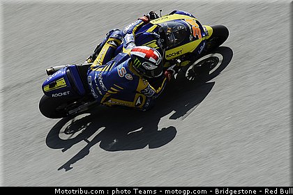 moto2_smith_012_allemagne_sachsenring_2011.jpg