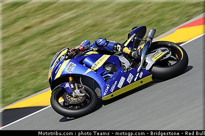 moto2_smith_014_allemagne_sachsenring_2011.jpg