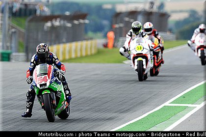 moto2_sofuoglu_002_allemagne_sachsenring_2011.jpg
