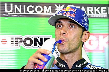 moto2_sofuoglu_003_allemagne_sachsenring_2011.jpg