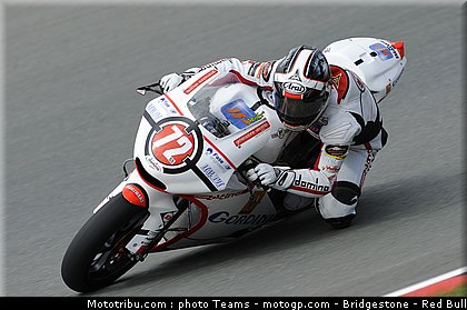 moto2_takahashi_004_allemagne_sachsenring_2011.jpg