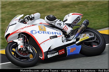 moto2_takahashi_006_allemagne_sachsenring_2011.jpg