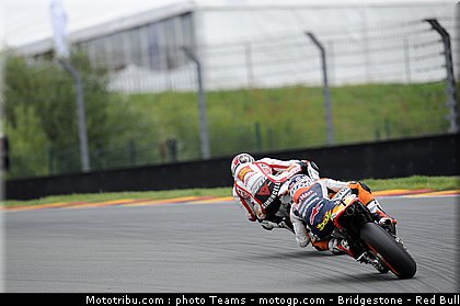 motogp_043_allemagne_sachsenring_2011.jpg