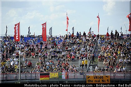 motogp_ambiance_002_allemagne_sachsenring_2011.jpg