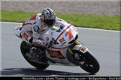 motogp_aoyama_006_allemagne_sachsenring_2011.jpg
