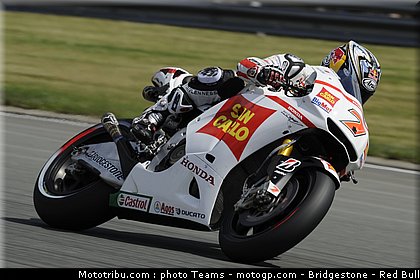 motogp_aoyama_008_allemagne_sachsenring_2011.jpg