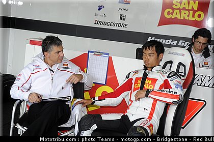 motogp_aoyama_012_allemagne_sachsenring_2011.jpg
